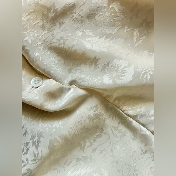 Pierre Cardin Dressy Vintage 80s Silky Satin Floral Ruffle Button Blouse - Picture 4 of 8